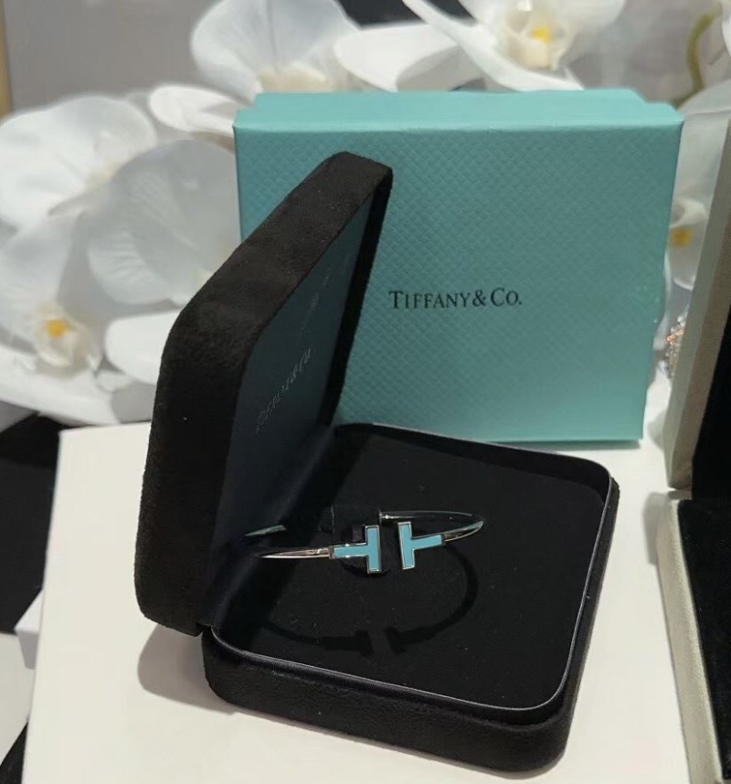T*f*ny bracelets